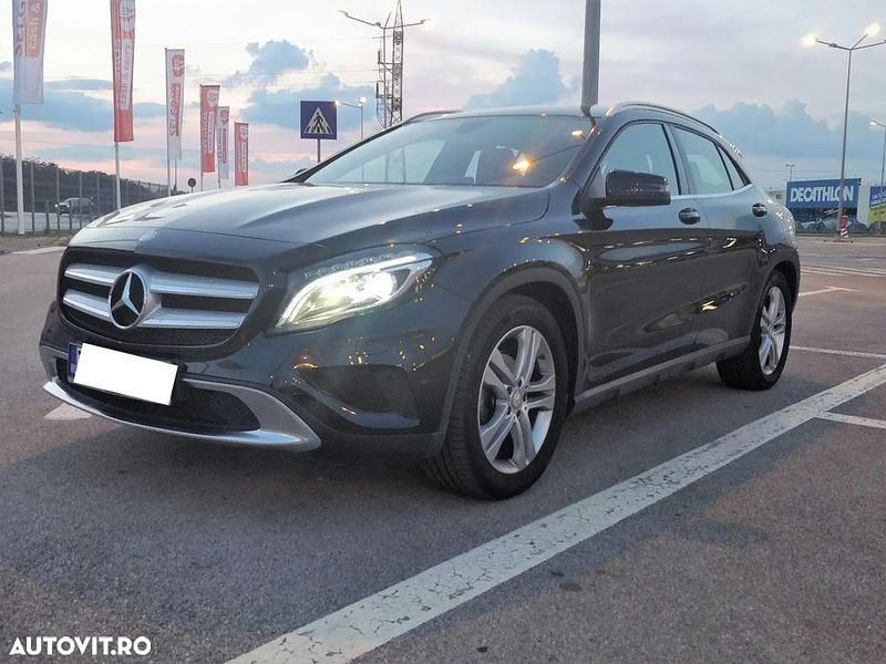Culoarenegru Utilizat 2017 Mercedes GLA180 Edition SUV | 17.900 EUR (Preț OK) - Imagine 1/4