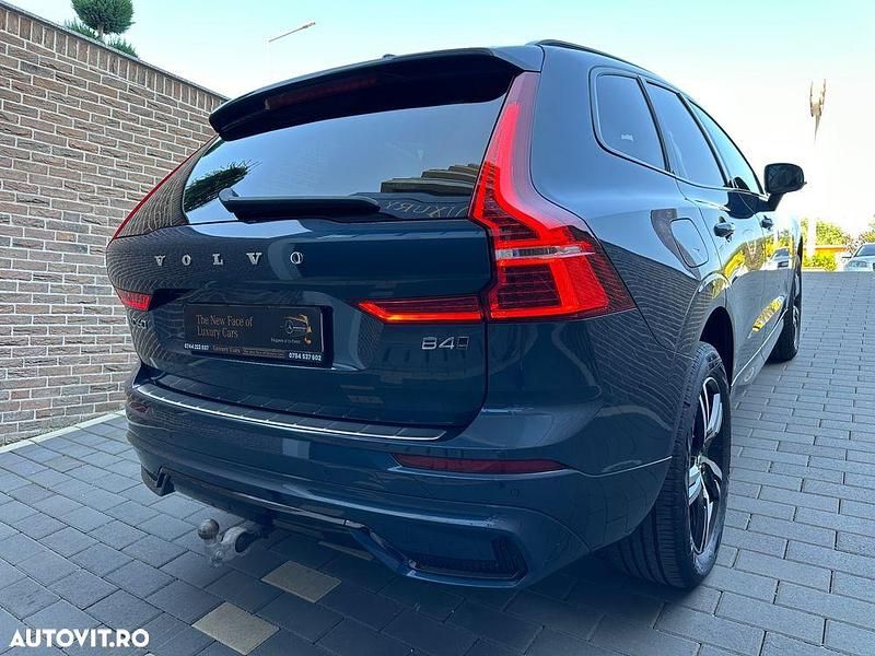 Second-hand Volvo XC60 R-Design 197 CP (144 kW) 2022 Culoarealbastru SUV