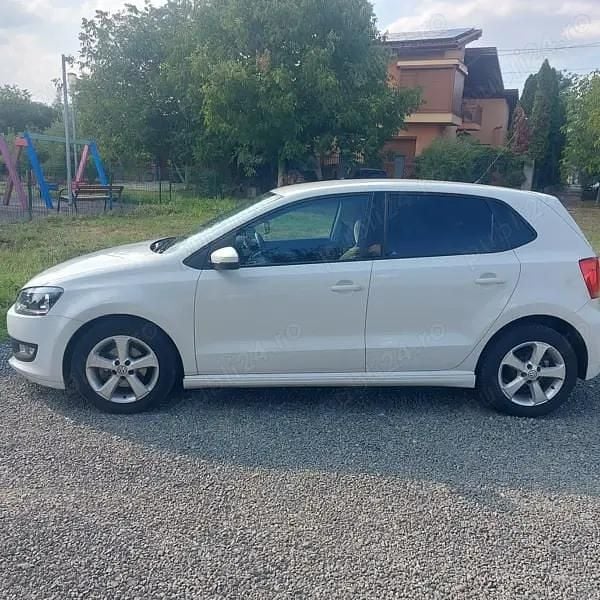 Utilizat 2011 VW Polo Hatchback | 4.500 EUR (Preț OK) - Imagine 1/4