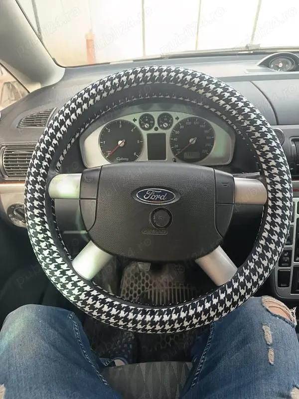 Second-hand Ford Galaxy 130 CP (95 kW) 2003 Monovolum