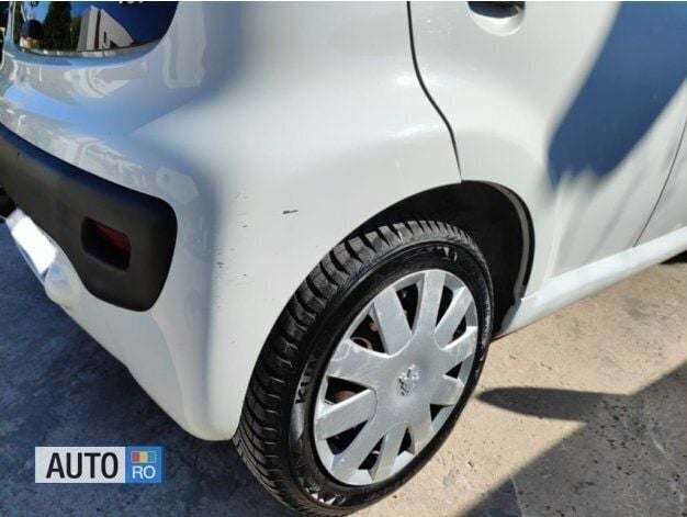 Second-hand Peugeot 107 68 CP (50 kW) 2008 Alb Hatchback