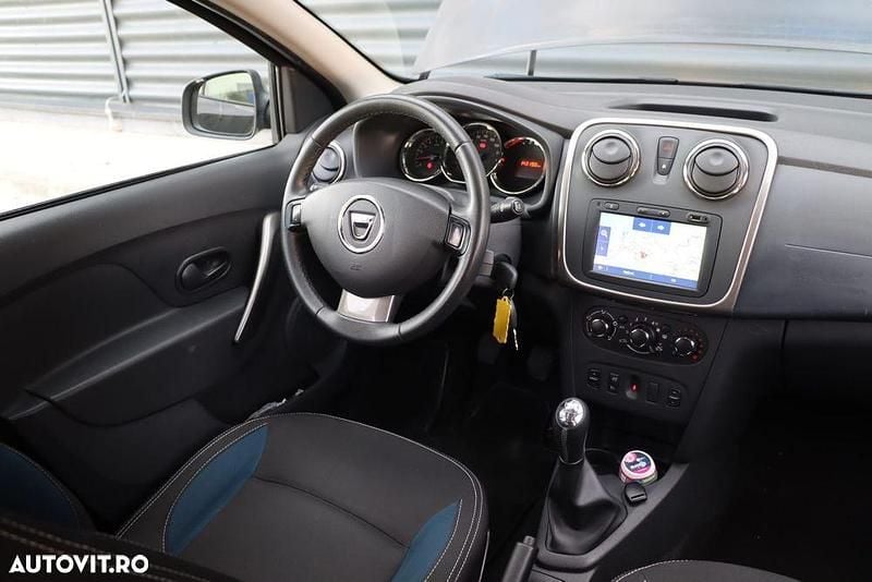 Culoarenegru Utilizat 2015 Dacia Logan MCV Celebration Break | 5.555 EUR (Preț OK) - Imagine 1/4