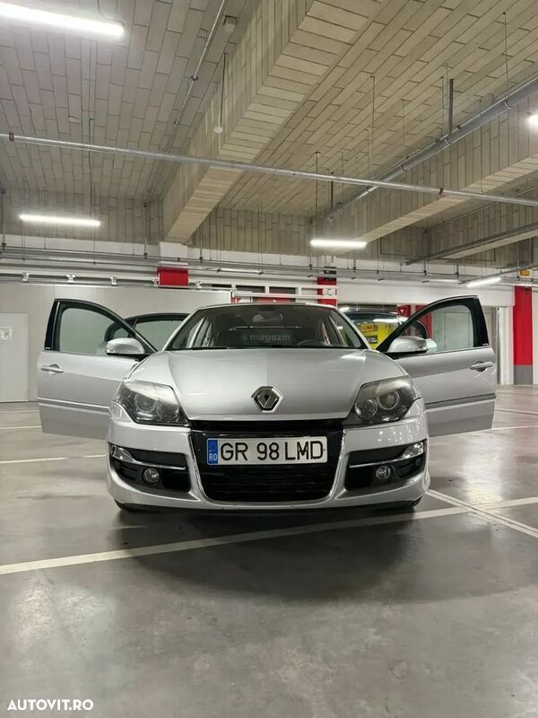 Gri Utilizat 2011 Renault Laguna GrandTour GT Break | 3.850 EUR - Imagine 1/4