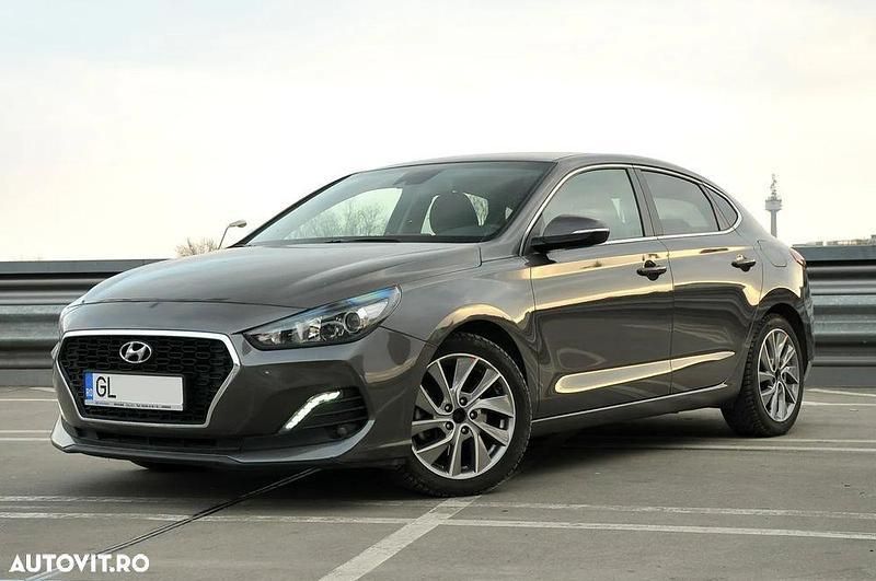 Maro Utilizat 2019 Hyundai i30 Berlinǎ | 15.900 EUR (Preț OK) - Imagine 1/4