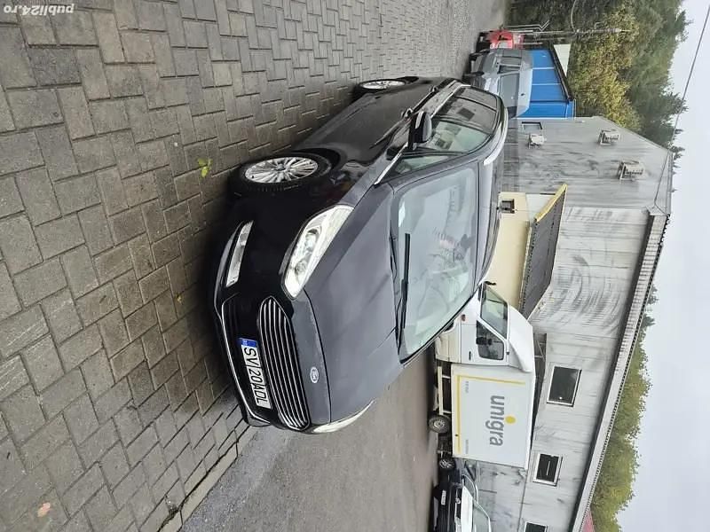 Second-hand Ford Galaxy 150 CP (110 kW) 2017 Negru Monovolum