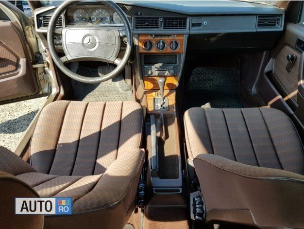 Second-hand Mercedes 190 100 CP (73 kW) 1991 Gri Berlinǎ