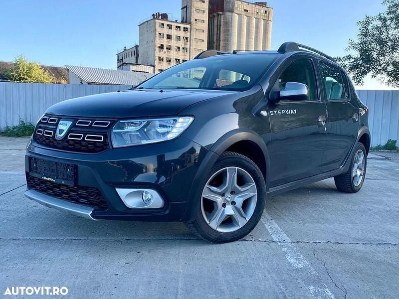 Second-hand Dacia Sandero Prestige 90 CP (66 kW) 2017 Culoaregri Hatchback
