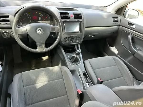 Utilizat 2005 VW Golf IV Berlinǎ | 2.000 EUR (Preț OK) - Imagine 1/4