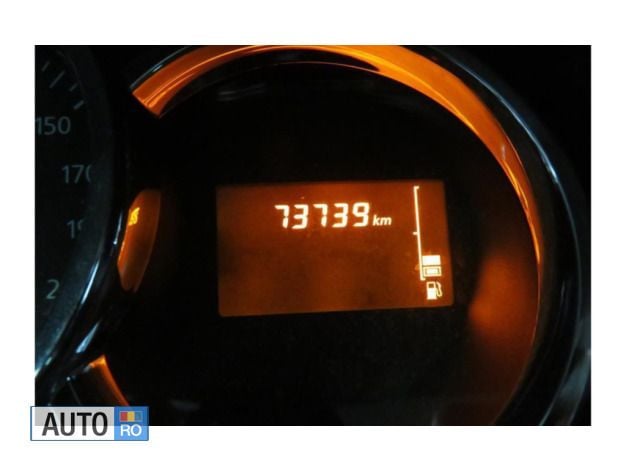 Second-hand Dacia Logan 75 CP (55 kW) 2014 Alb Berlinǎ