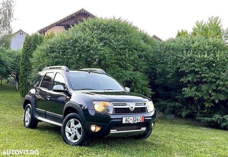 Culoarenegru Utilizat 2011 Dacia Duster Lauréate SUV | 7.850 EUR (Preț OK) - Imagine 1/4