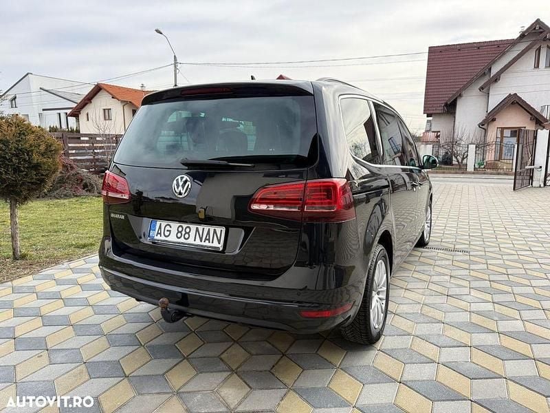 Second-hand VW Sharan Comfortline 150 CP (110 kW) 2019 Culoarenegru Monovolum