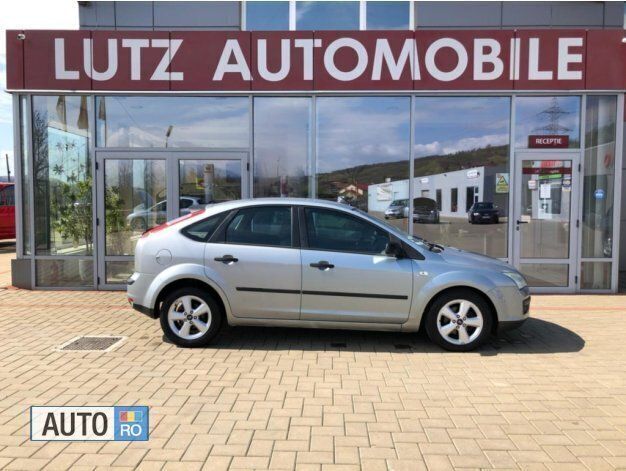Second-hand Ford Focus 109 CP (80 kW) 2005 Gri Hatchback
