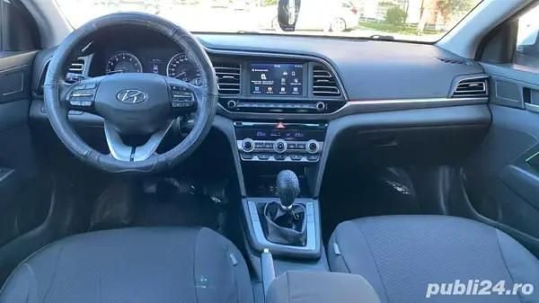 Utilizat 2019 Hyundai Elantra Berlinǎ | 14.000 EUR (Preț OK) - Imagine 1/4