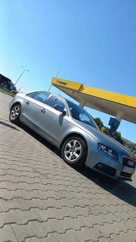 Utilizat 2011 Audi A4 Berlinǎ | 6.600 EUR (Preț OK) - Imagine 1/4