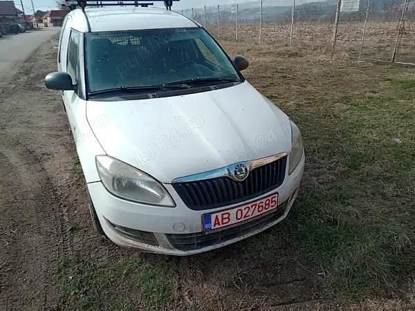 Utilizat 2011 Skoda Roomster Cabrio | 1.200 EUR - Imagine 1/4