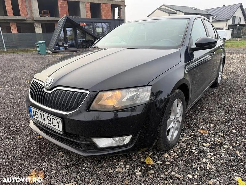 Culoarenegru Utilizat 2014 Skoda Octavia Style Berlinǎ | 5.990 EUR (Preț bun) - Imagine 1/4
