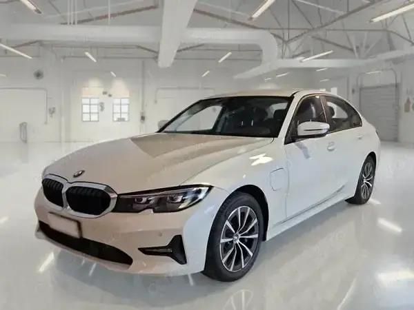 Utilizat 2020 BMW 330e Berlinǎ | 22.000 EUR - Imagine 1/4