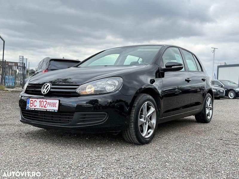 Culoarenegru Utilizat 2011 VW Golf VI Trendline Hatchback | 5.200 EUR (Preț OK) - Imagine 1/4