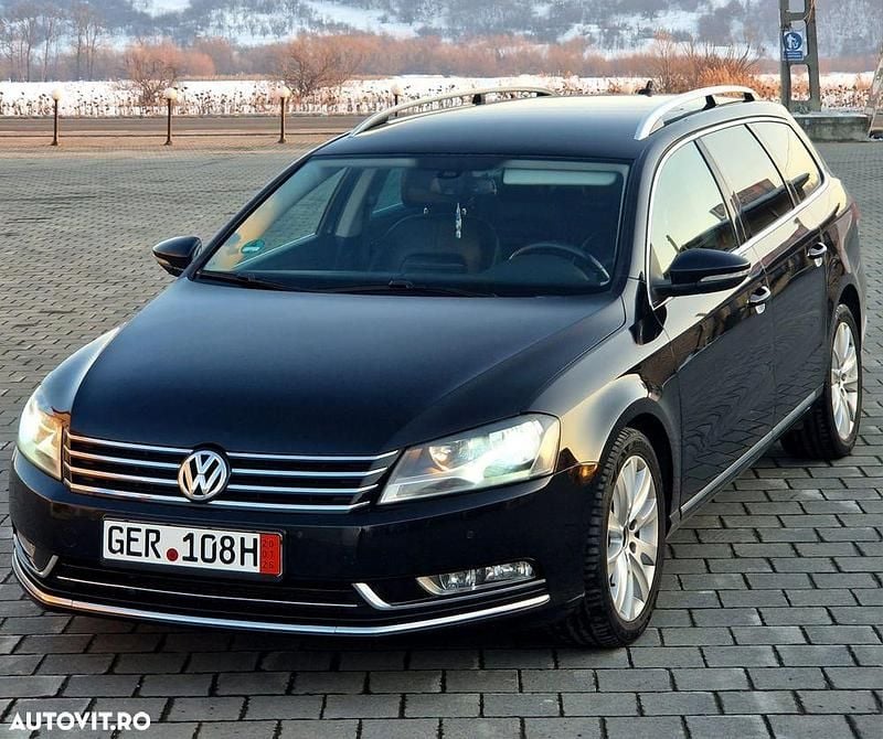 Culoarenegru Utilizat 2011 VW Passat Highline Break | 5.700 EUR (Preț bun) - Imagine 1/4
