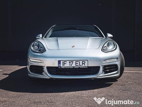 Gri Utilizat 2014 Porsche Panamera 4S Berlinǎ | 27.900 EUR - Imagine 1/4