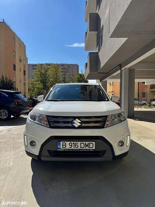Culoarealb Utilizat 2018 Suzuki Vitara SUV | 13.999 EUR (Preț OK) - Imagine 1/4