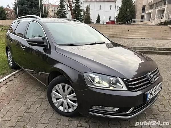 Maro Utilizat 2012 VW Passat Break | 6.499 EUR (Preț bun) - Imagine 1/4