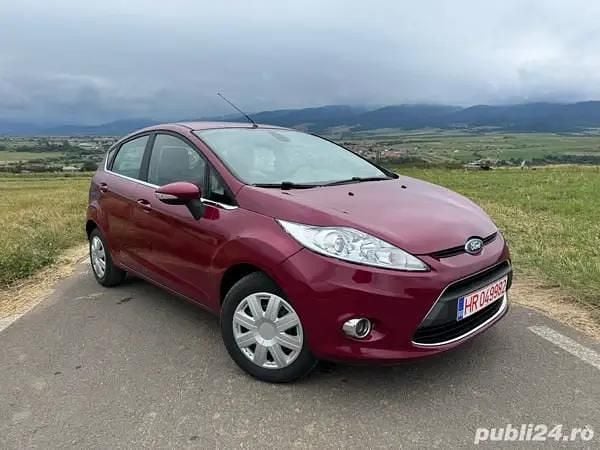 Violet Utilizat 2009 Ford Fiesta Hatchback | 2.750 EUR (Super Preț) - Imagine 1/4