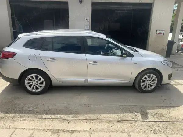 Utilizat 2016 Renault Mégane GrandTour Break | 8.500 EUR - Imagine 1/4
