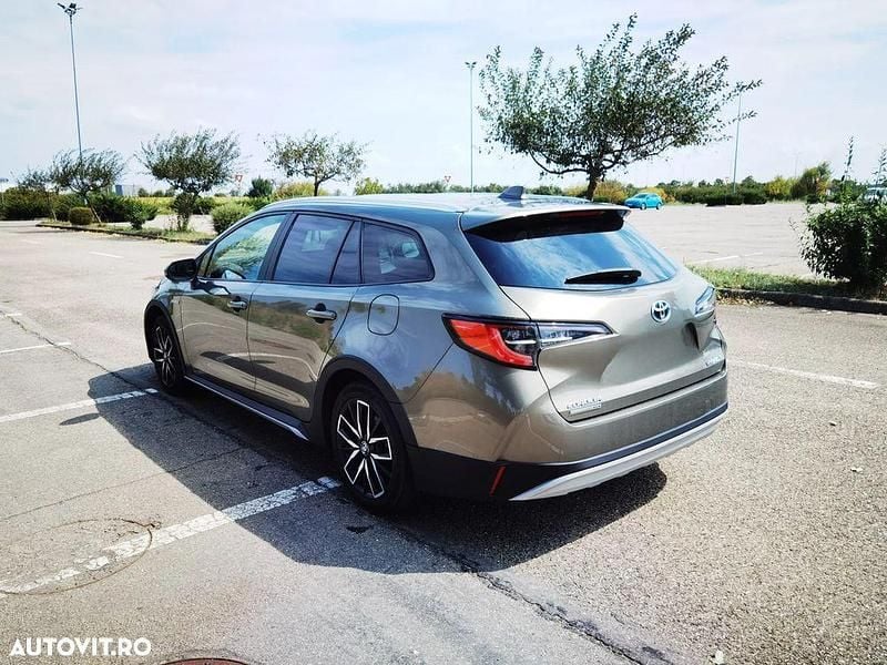 Second-hand Toyota Corolla 180 CP (132 kW) 2020 Culoaremaro Break