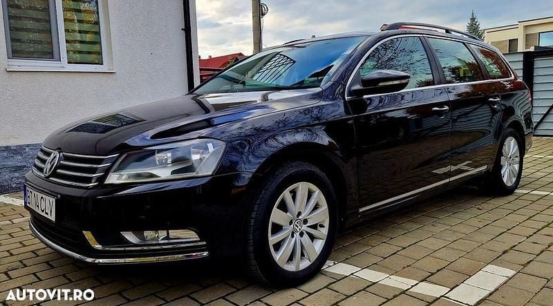 Culoarenegru Utilizat 2011 VW Passat Comfortline Break | 3.950 EUR (Preț bun) - Imagine 1/4