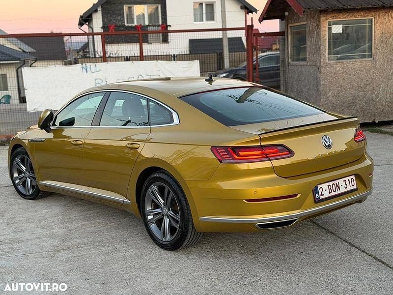Second-hand VW Arteon R-line 150 CP (110 kW) 2019 Culoaregalbeuriu Hatchback