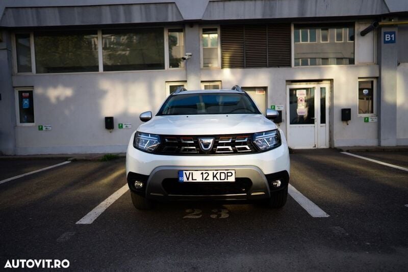 Alb Utilizat 2022 Dacia Duster SUV | 13.900 EUR (Preț OK) - Imagine 1/4