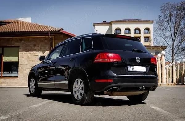 Second-hand VW Touareg 245 CP (180 kW) 2012 Negru SUV