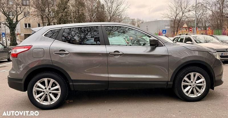 Second-hand Nissan Qashqai Acenta 115 CP (84 kW) 2016 Culoaregri SUV