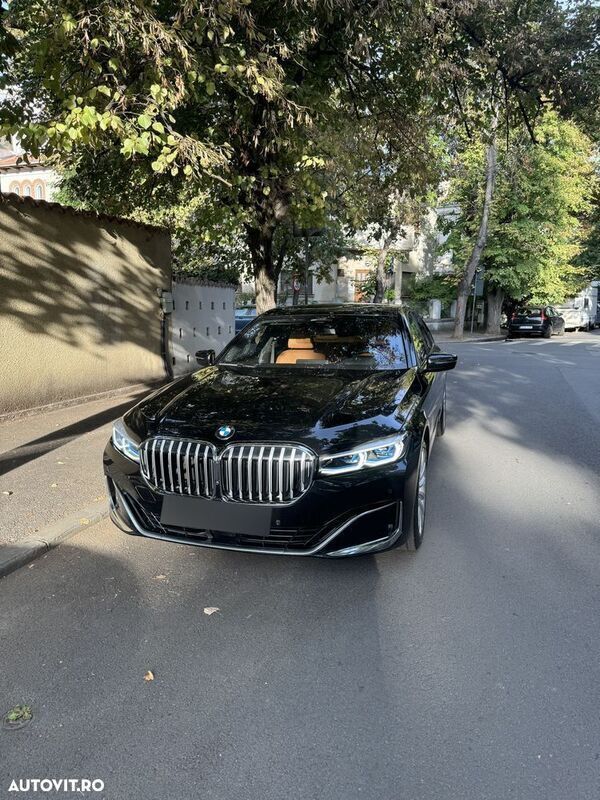 Negru Utilizat 2020 BMW 750 Comfort Edition Berlinǎ | 55.990 EUR (Super Preț) - Imagine 1/4