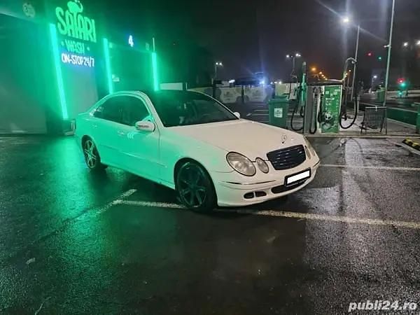 Alb Utilizat 2006 Mercedes E200 Berlinǎ | 1.800 EUR - Imagine 1/4