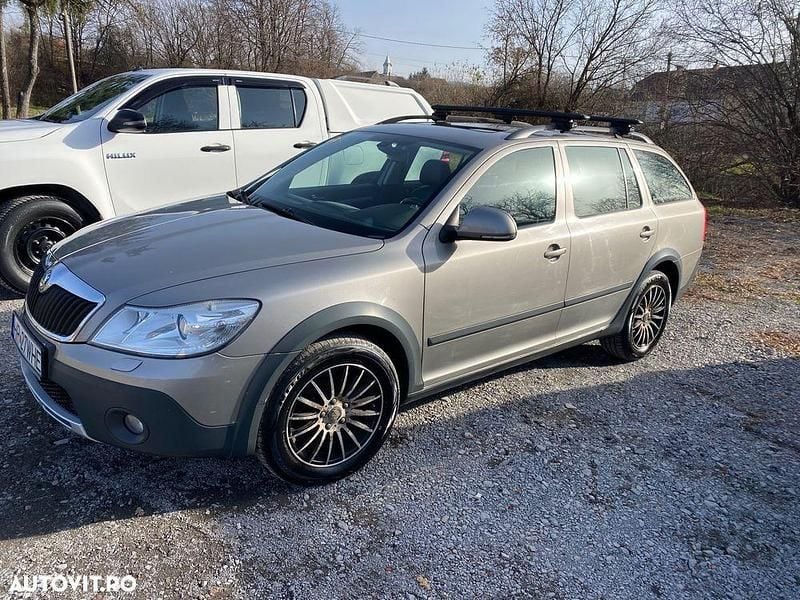 Culoarealte culori Utilizat 2010 Skoda Octavia Break | 6.250 EUR (Scump) - Imagine 1/4