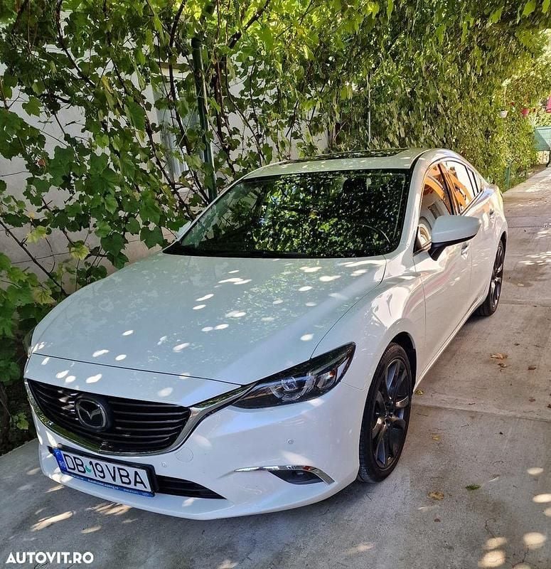 Alb Utilizat 2015 Mazda 6 Berlinǎ | 12.000 EUR (Puțin scump) - Imagine 1/4