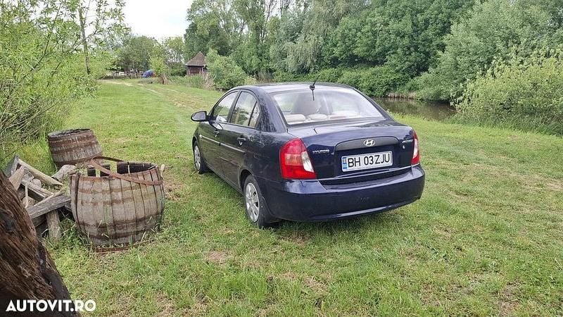 Culoarealbastru Utilizat 2009 Hyundai Accent Comfort Berlinǎ | 2.500 EUR (Preț bun) - Imagine 1/4