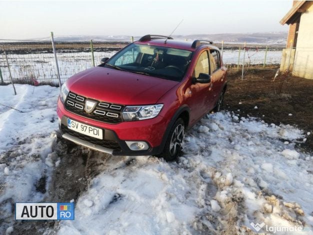 Second-hand Dacia Sandero 90 CP (66 kW) 2018 Rosu Hatchback