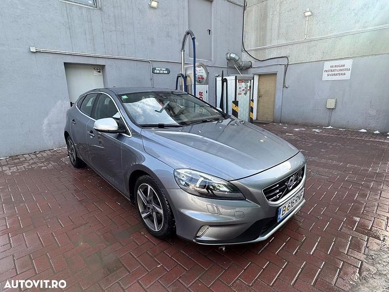Second-hand Volvo V40 R-Design 120 CP (88 kW) 2015 Culoaregri Hatchback