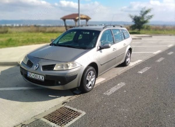 Gri Utilizat 2007 Renault Mégane II | 1.699 EUR (Preț OK) - Imagine 1/4