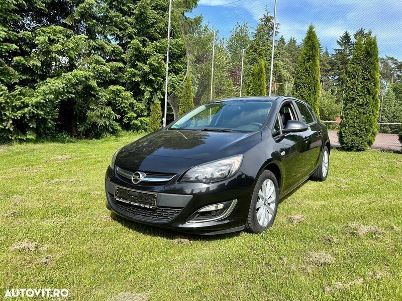 Negru Utilizat 2013 Opel Astra Active Hatchback | 4.599 EUR (Preț OK) - Imagine 1/4