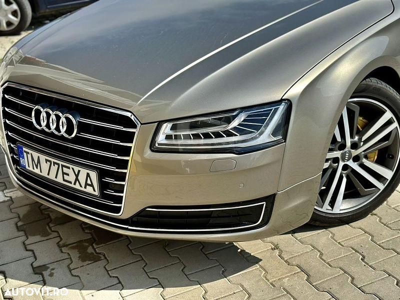 Culoaregalbeuriu Utilizat 2011 Audi A8 Berlinǎ | 15.999 EUR - Imagine 1/4