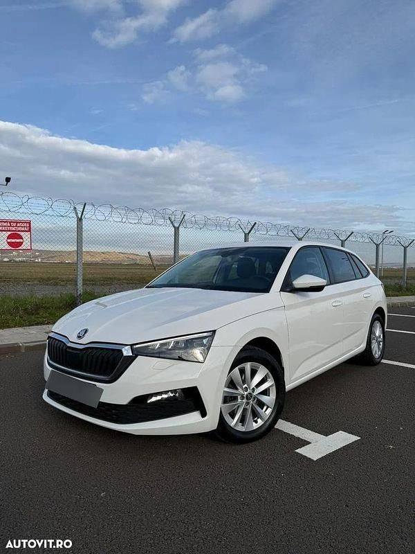 Culoarealb Utilizat 2024 Skoda Scala Style Hatchback | 17.900 EUR (Preț OK) - Imagine 1/4
