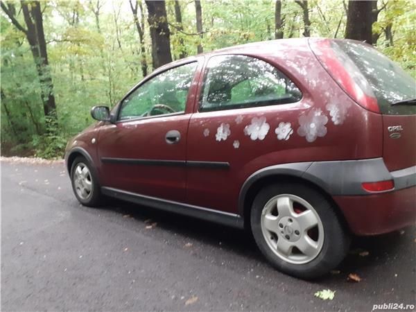 Utilizat 2003 Opel Corsa Hatchback | 1.850 EUR - Imagine 1/4
