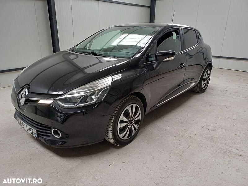 Second-hand Renault Clio IV 90 CP (66 kW) 2013 Culoarenegru Hatchback