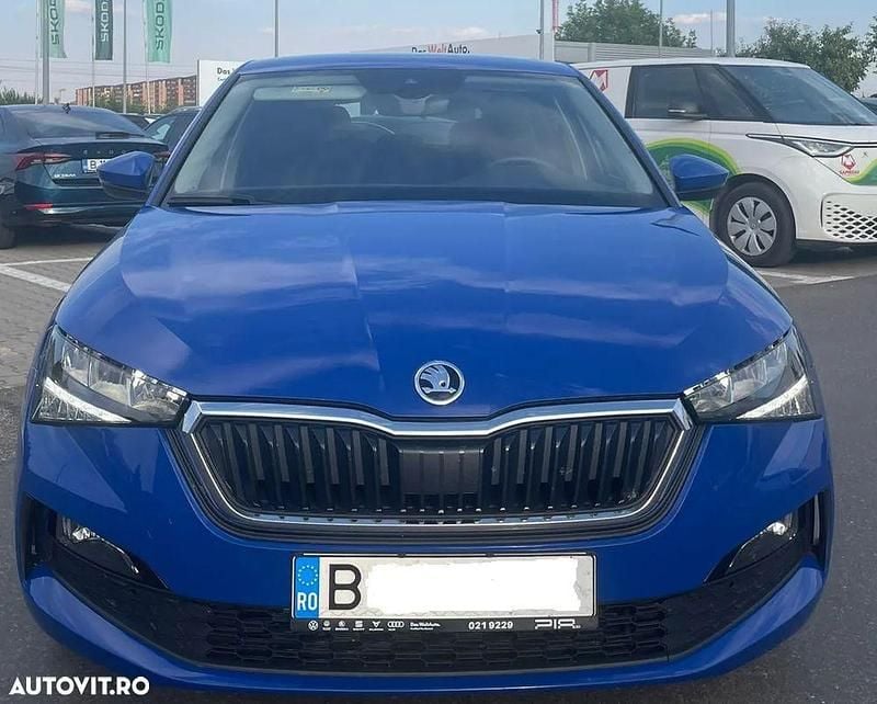 Albastru Utilizat 2021 Skoda Scala Ambition Hatchback | 13.600 EUR (Preț bun) - Imagine 1/4