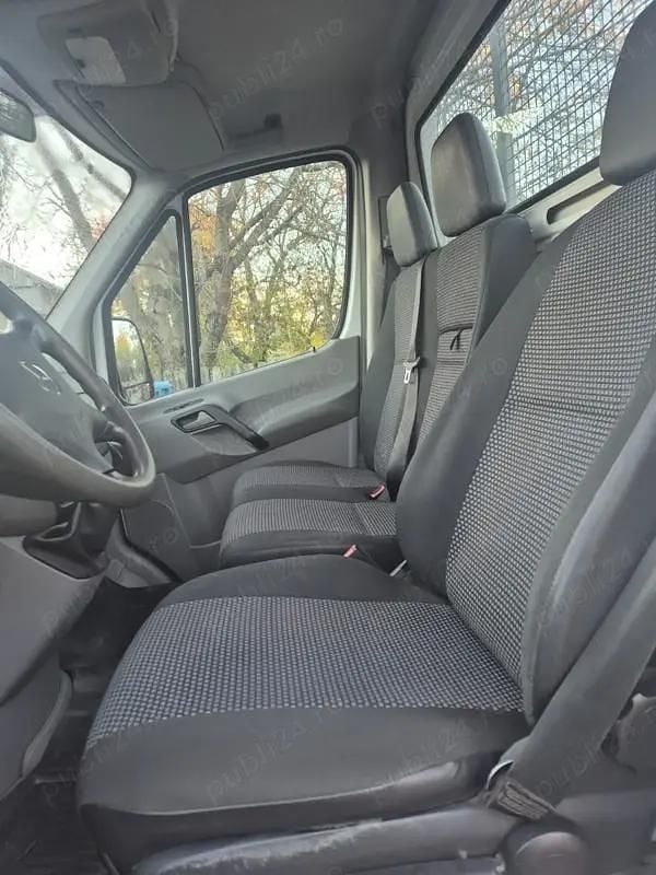 Second-hand Mercedes Sprinter 110 CP (80 kW) 2006 Culoarealb Van