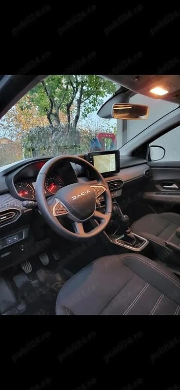 Second-hand Dacia Sandero Stepway 91 CP (66 kW) 2024 Hatchback